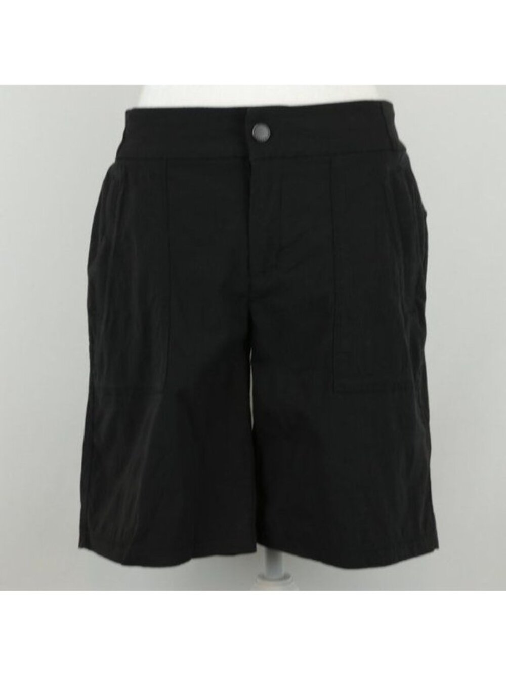 Athleta Trekkie 2.0 Women's Size 8 Black Mid Rise Quick Dry Bermuda Shorts